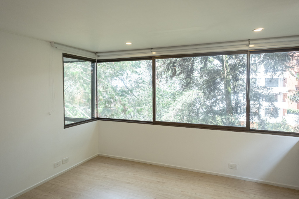 Apartamento En Arriendo - Los Rosales, Bogotá
