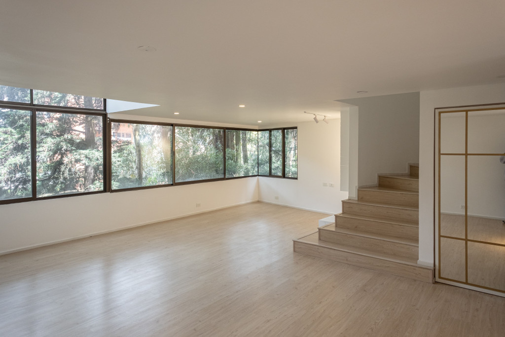 Apartamento En Arriendo - Los Rosales, Bogotá
