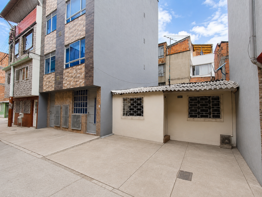 Casalotes En Venta - Garces Navas, Bogotá