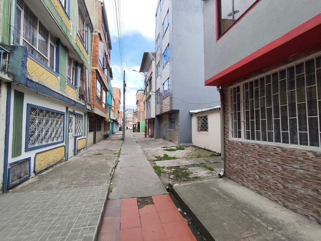 Casalotes En Venta - Garces Navas, Bogotá