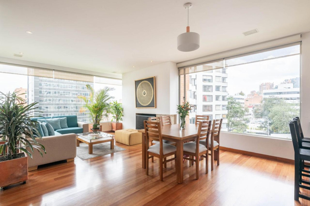 Apartamento En Arriendo - La Cabrera, Bogotá