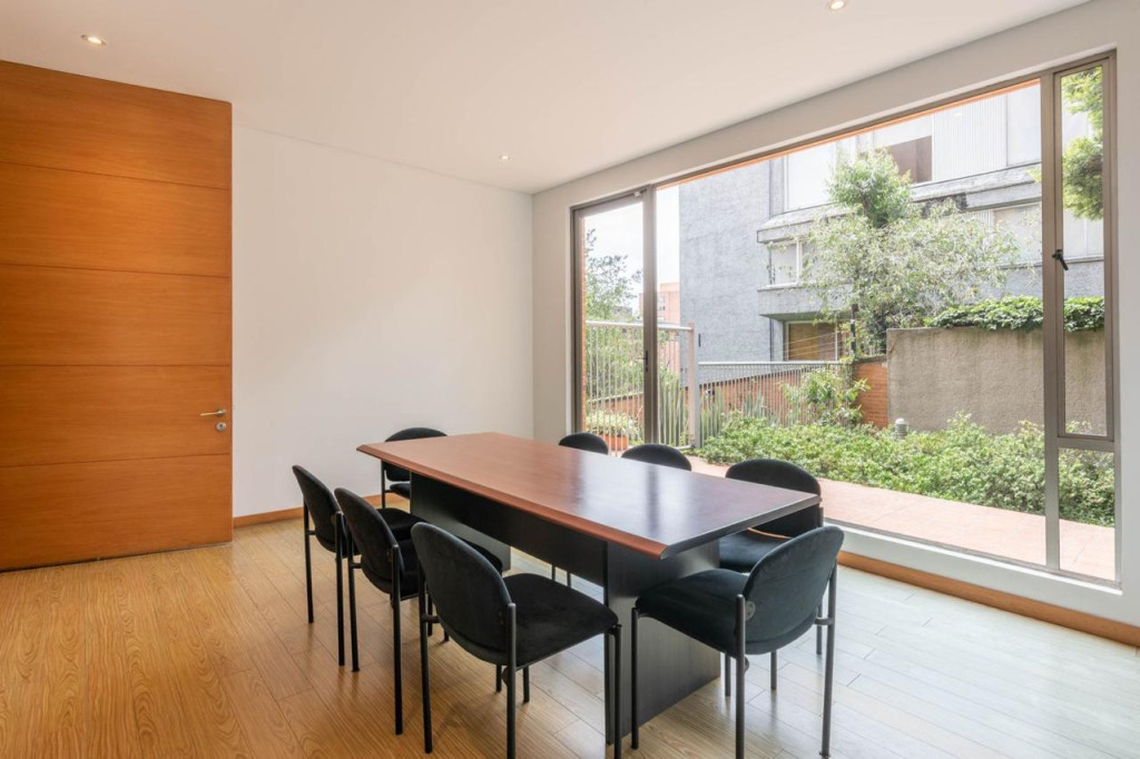 Apartamento En Arriendo - La Cabrera, Bogotá