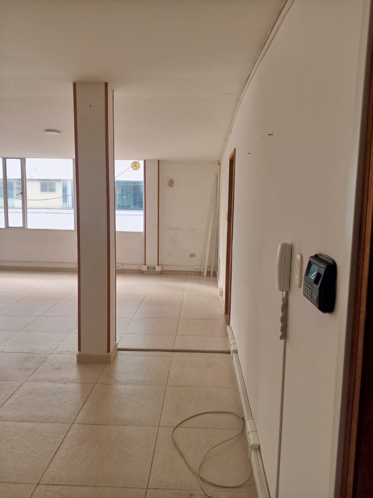 Oficina En Arriendo - Lago Gaitán, Bogotá