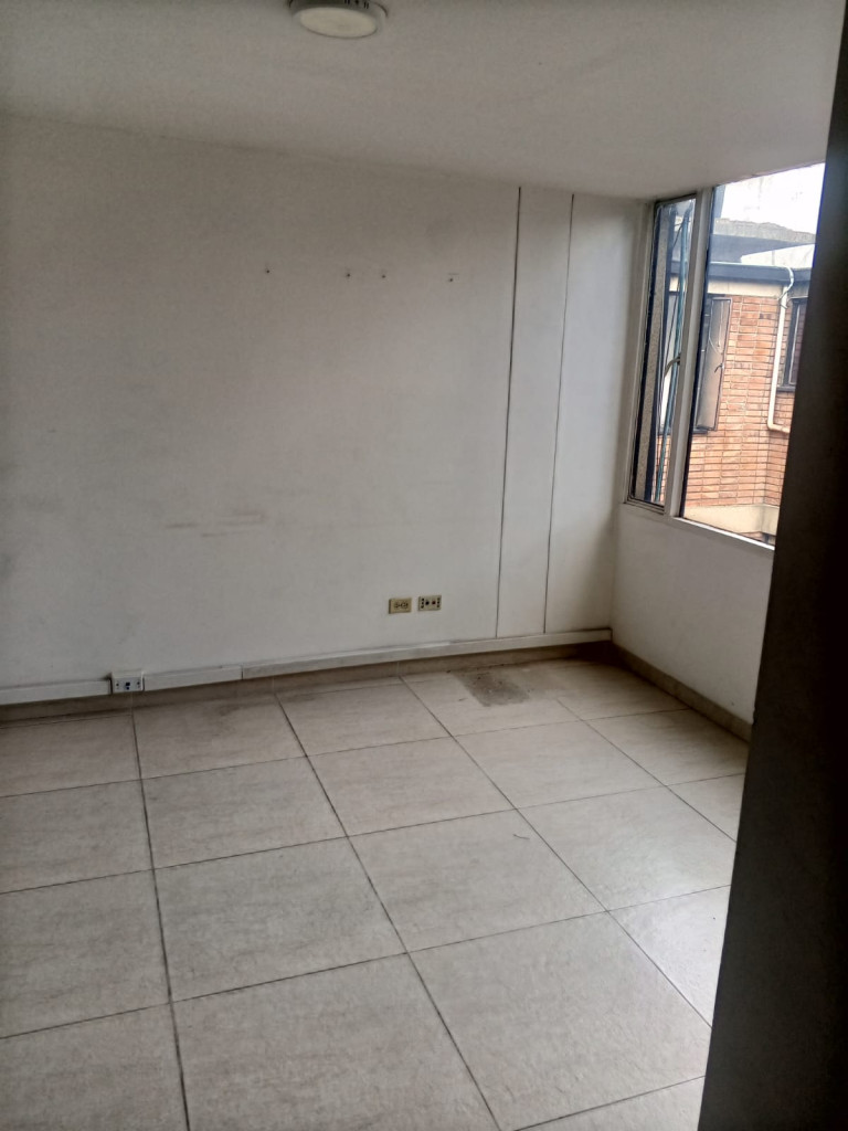 Oficina En Arriendo - Lago Gaitán, Bogotá