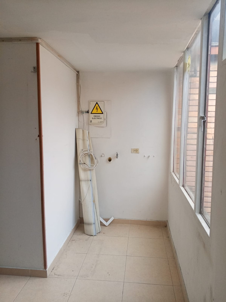 Oficina En Arriendo - Lago Gaitán, Bogotá