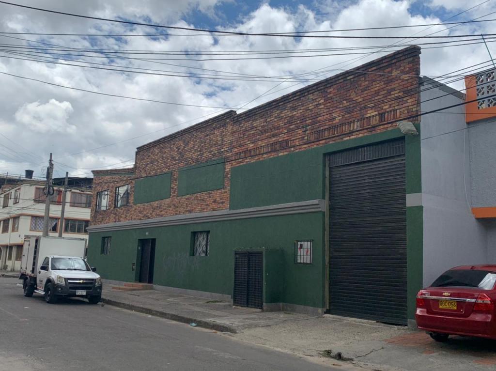 Bodega En Arriendo - Prado Veraniego, Bogotá