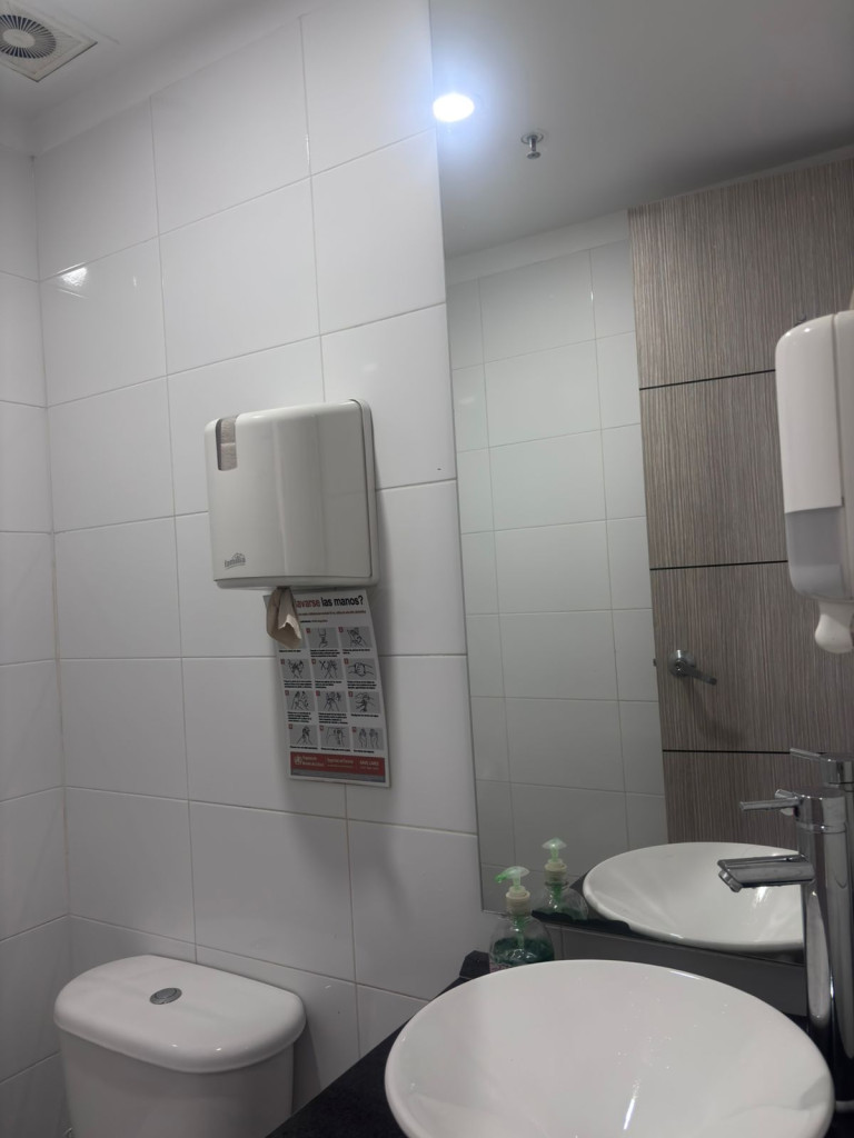 Oficina En Venta - La Castellana, Bogotá