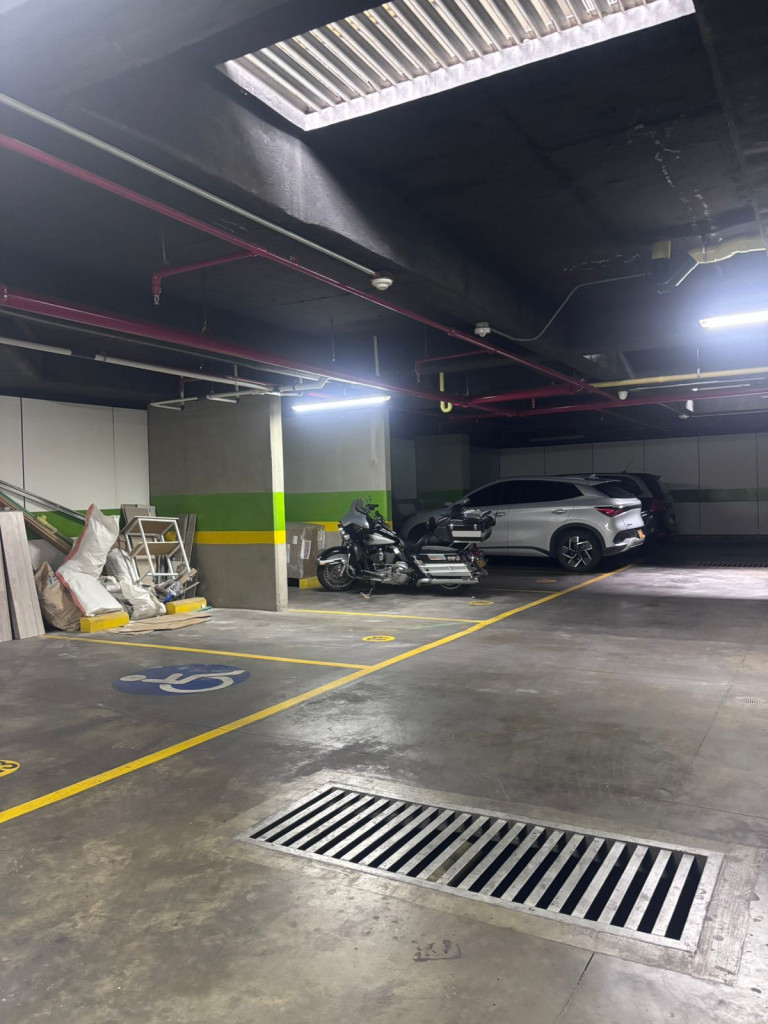 Oficina En Venta - La Castellana, Bogotá