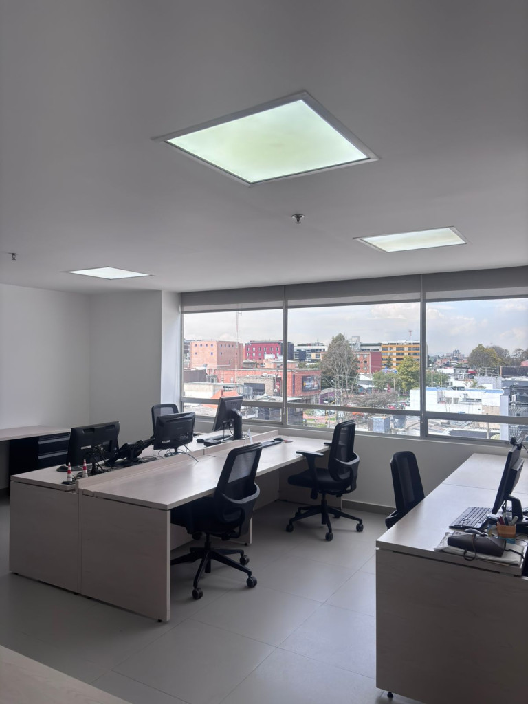Oficina En Venta - La Castellana, Bogotá
