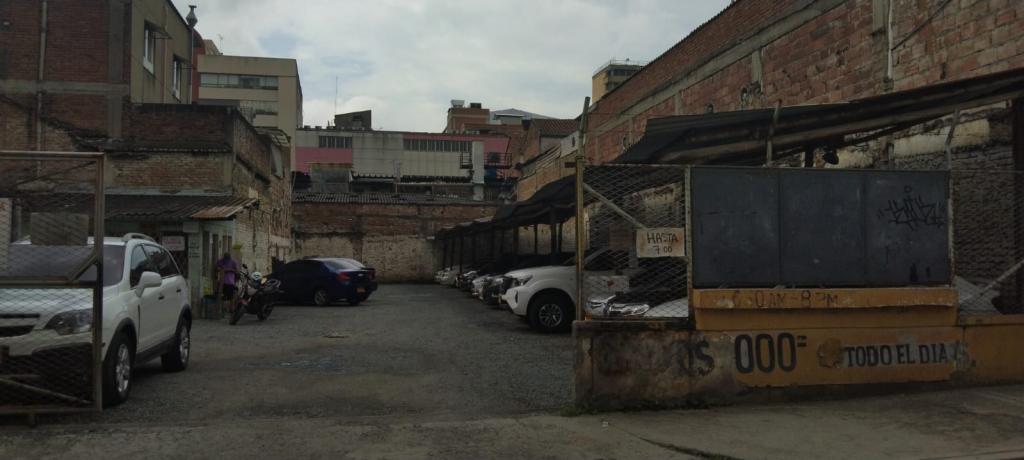 PARQUEADERO en VENTA