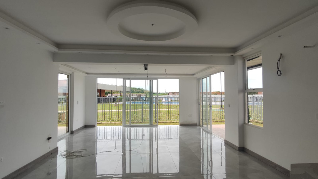 CASA CONDOMINIO en VENTA