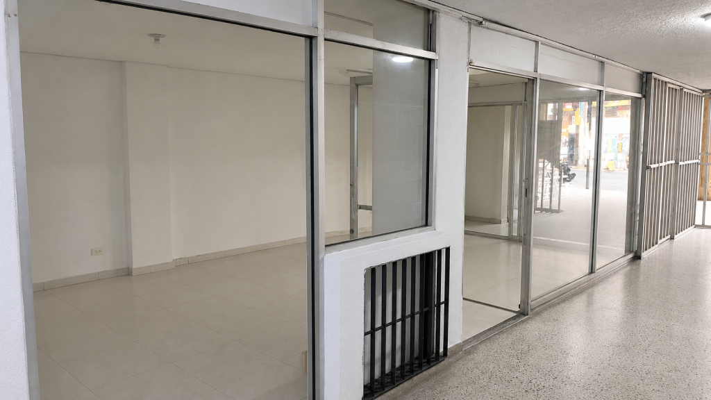 LOCAL en ARRIENDO
