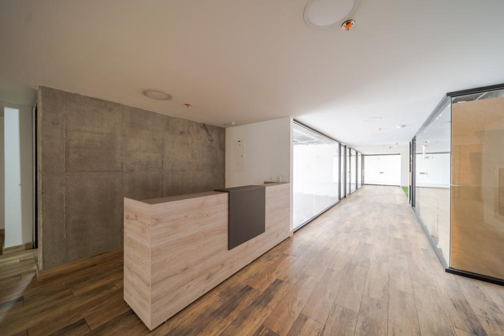 Oficina EN ARRIENDO/VENTA EN Prado Veraniego, código: 1475959 - 17