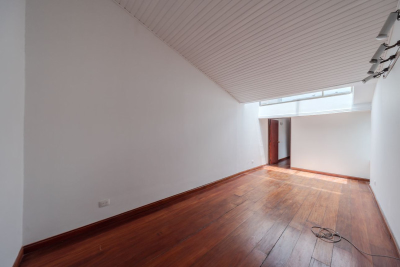 Casa EN VENTA EN Pasadena, código: 23328 - 28
