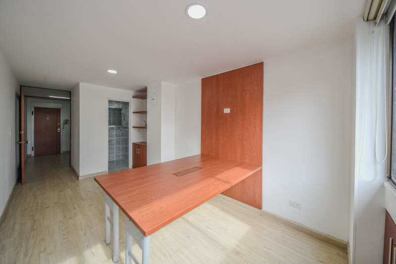 Oficina EN ARRIENDO/VENTA EN Santa Barbara Central, código: 26634 - 2