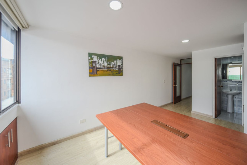 Oficina EN ARRIENDO/VENTA EN Santa Barbara Central, código: 26634 - 3