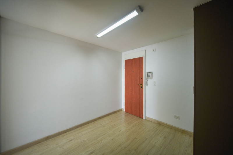 Oficina EN ARRIENDO/VENTA EN Santa Barbara Central, código: 26634 - 7