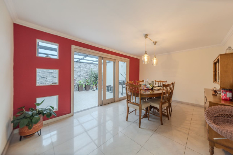 Casa EN VENTA EN Modelia, código: 28009 - 2