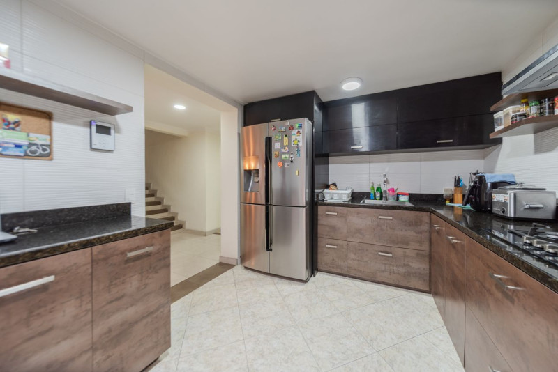 Casa EN VENTA EN Modelia, código: 28009 - 5