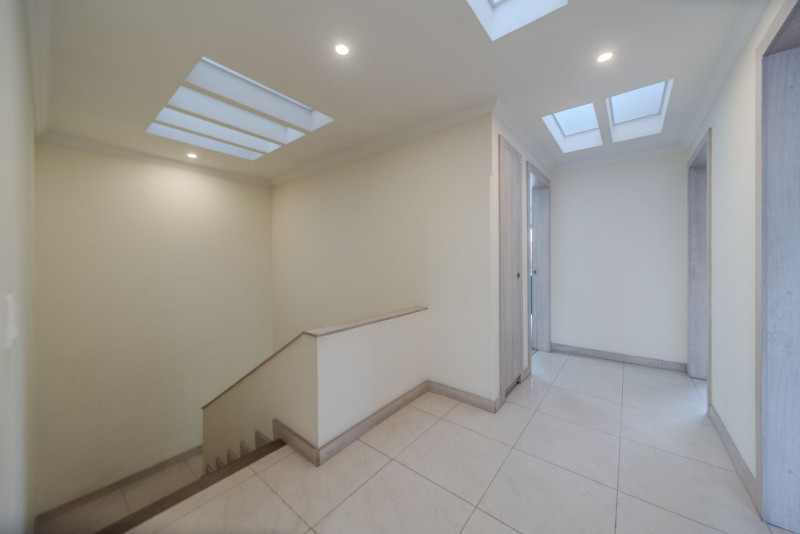 Casa EN VENTA EN Modelia, código: 28009 - 13