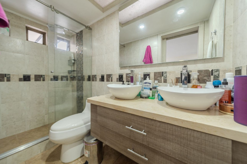 Casa EN VENTA EN Modelia, código: 28009 - 20
