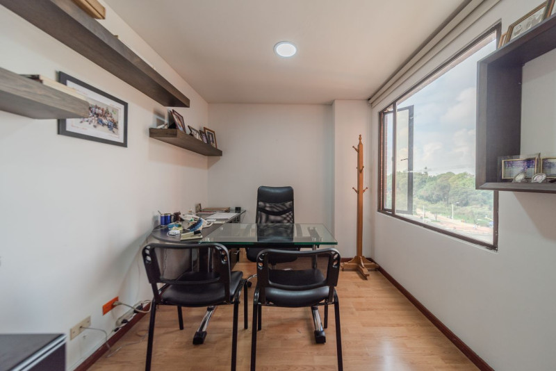 Oficina EN VENTA EN San Patricio-Usaquén, código: 28010 - 7