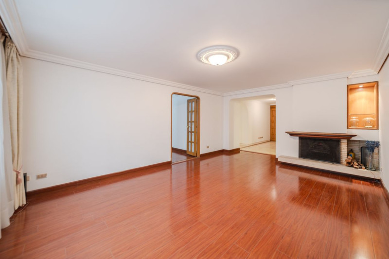 apartamento en Arriendo en santa-barbara-central-usaquen, código: 28796