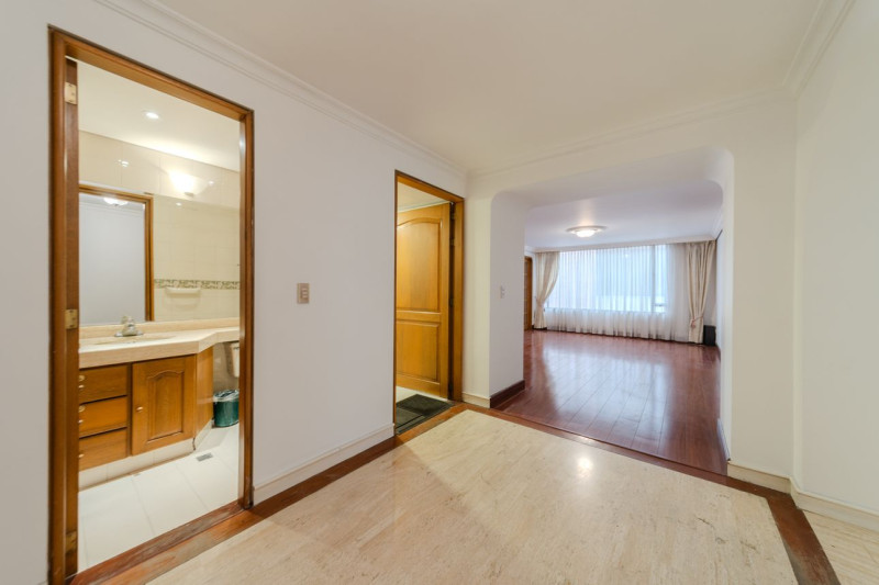 Apartamento EN ARRIENDO EN Santa Barbara Central-Usaquén, código: 28796 - 6