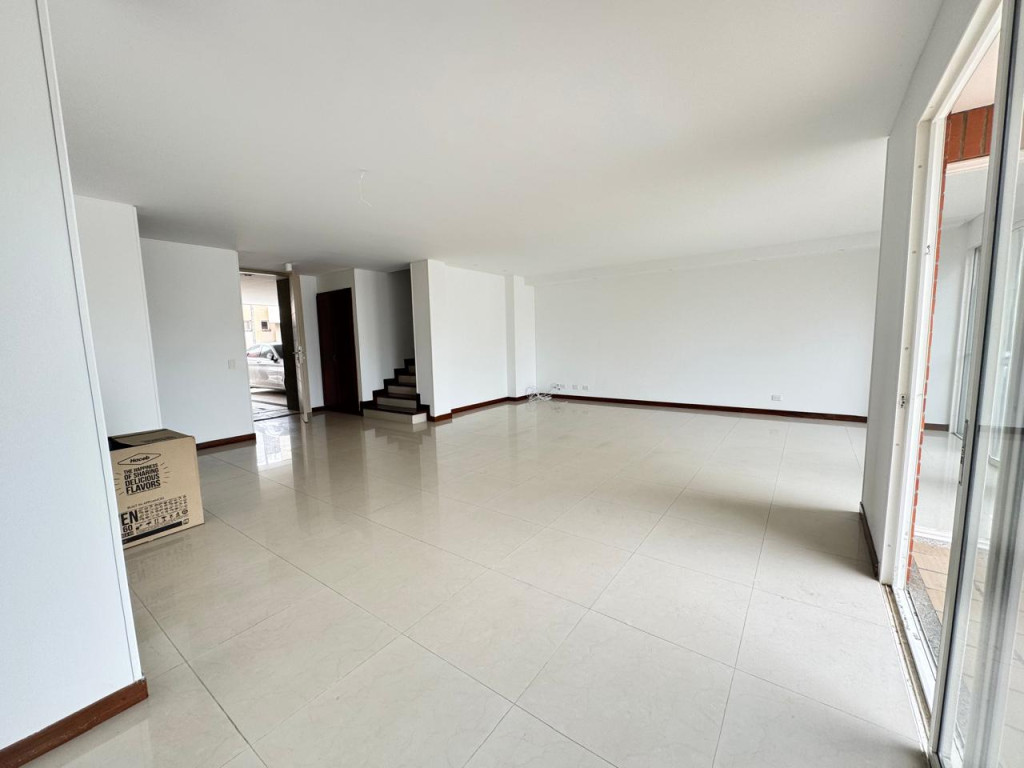 Casa en arriendo, código 5874