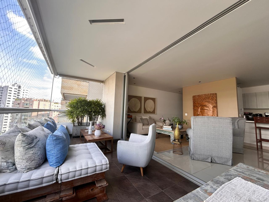 Apartamento en arriendo, código 6425