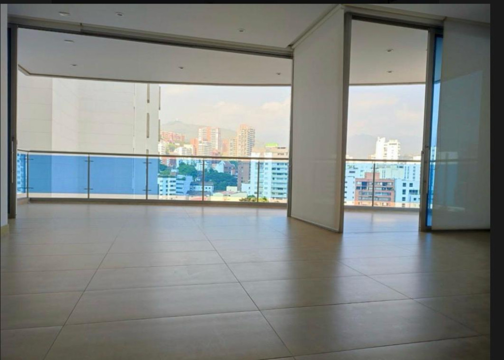 Apartamento en arriendo, código 6813