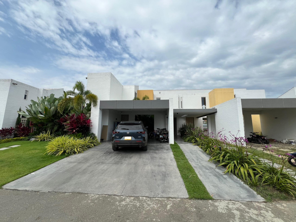 Casa en venta, código 6823