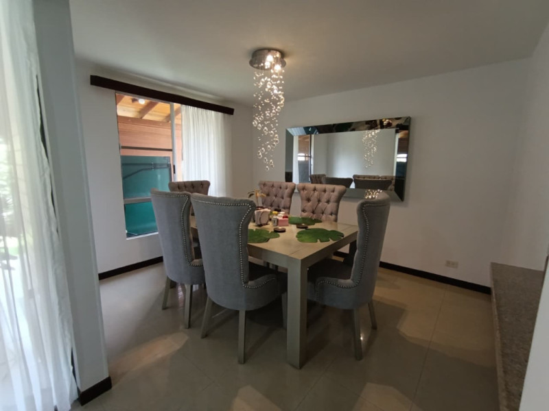 Casa en venta, código 7399