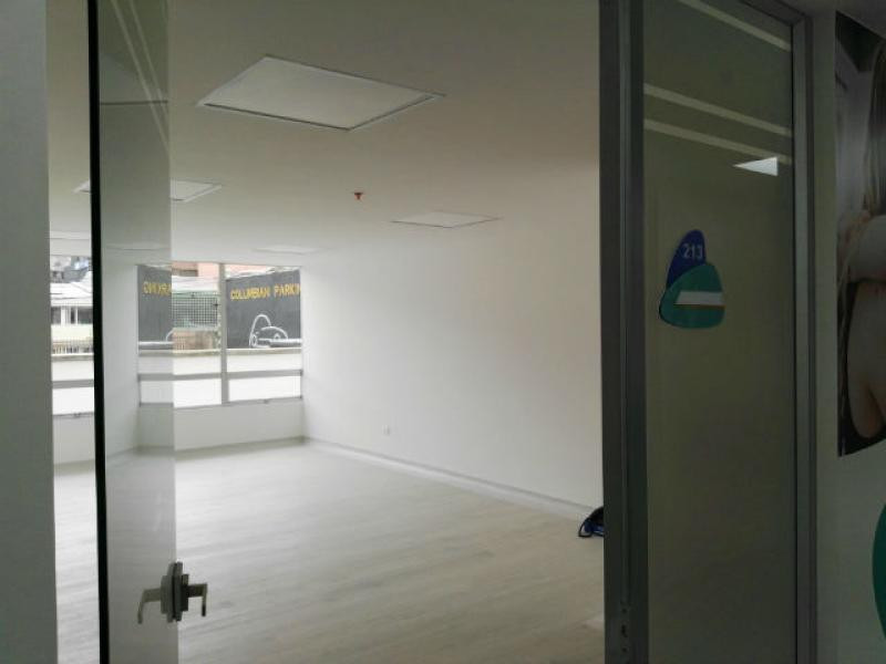 Consultorio En Arriendo - Lago Gaitán, Bogotá