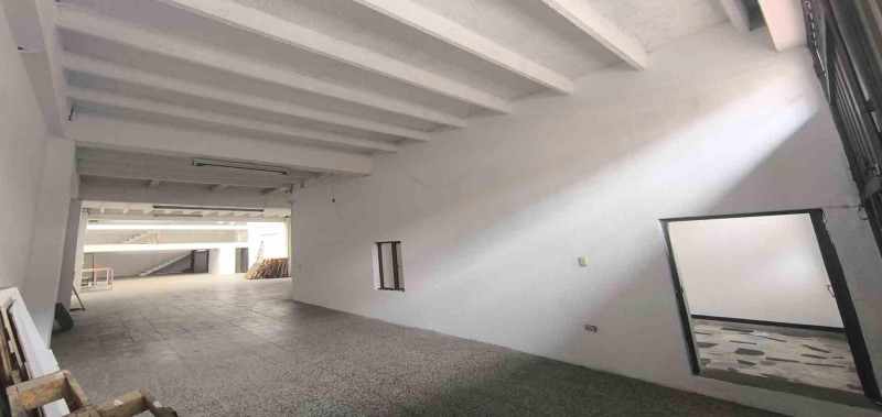 Bodega En Arriendo - Los Cerezos, Bogotá