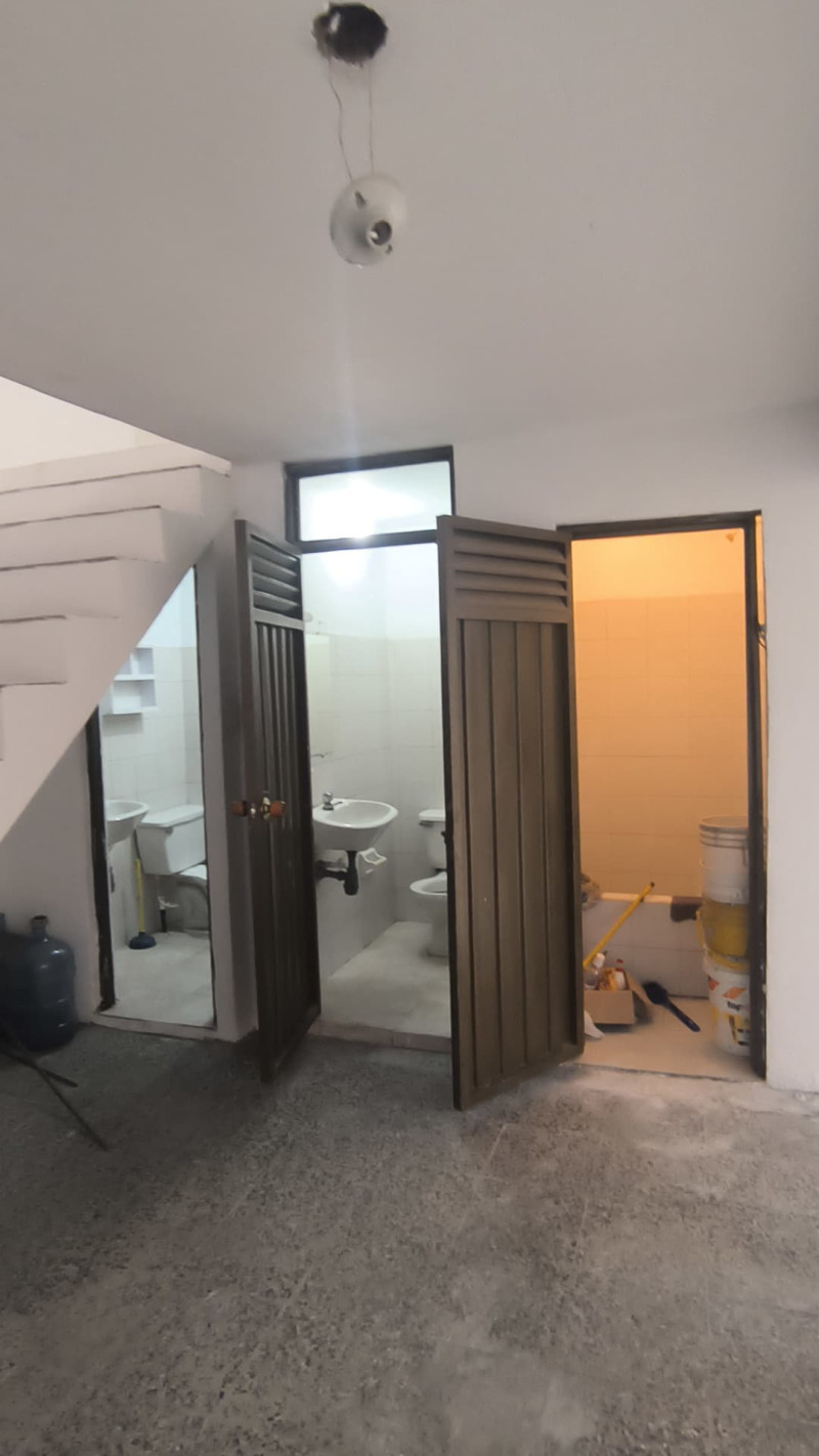 Bodega En Arriendo - Los Cerezos, Bogotá