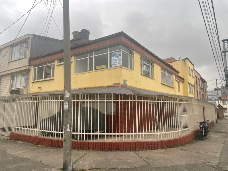 Apartamento En Arriendo - Ciudad Berna, Bogotá