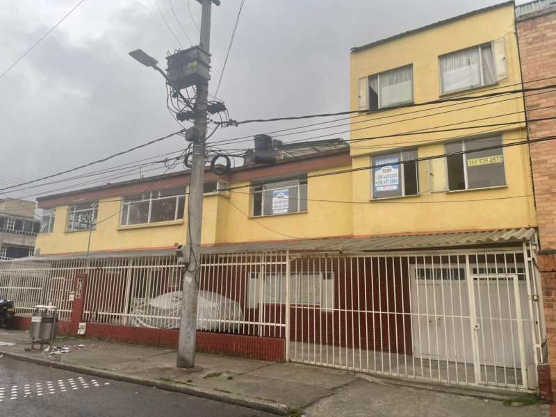 Apartamento En Arriendo - Ciudad Berna, Bogotá