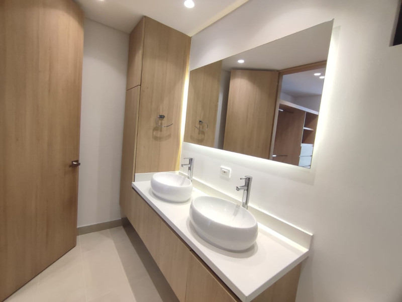 Apartamento En Arriendo - San José De Bavaria, Bogotá