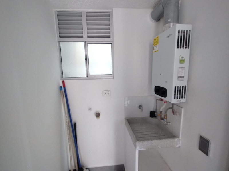 Apartamento En Arriendo - Portal De Molinos, Bogotá