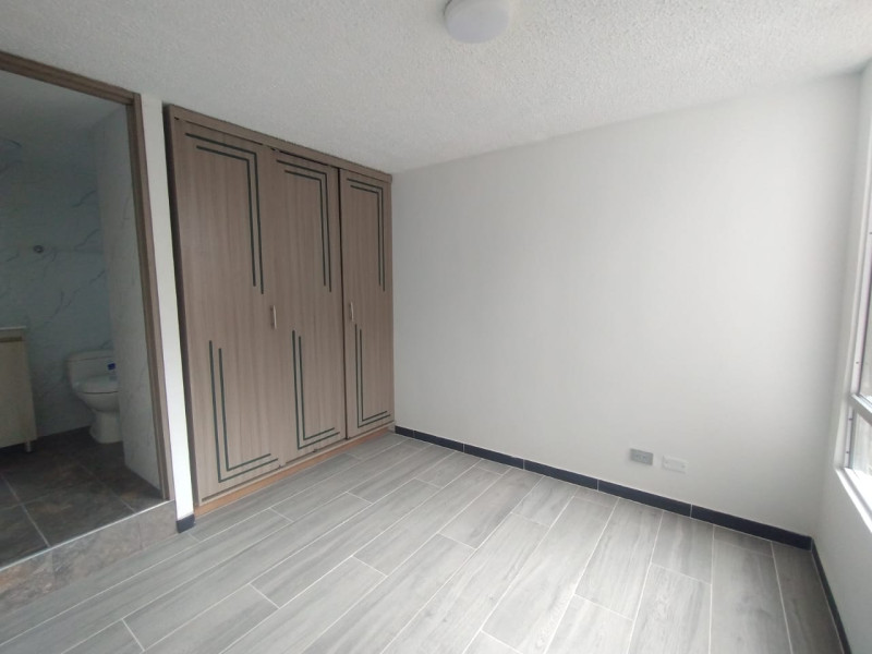 Apartamento En Arriendo - Portal De Molinos, Bogotá