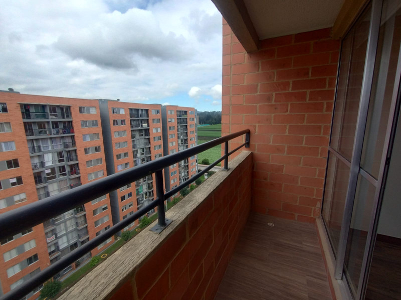 Apartamento En Arriendo - Madrid Variante Y P. Flores, Madrid