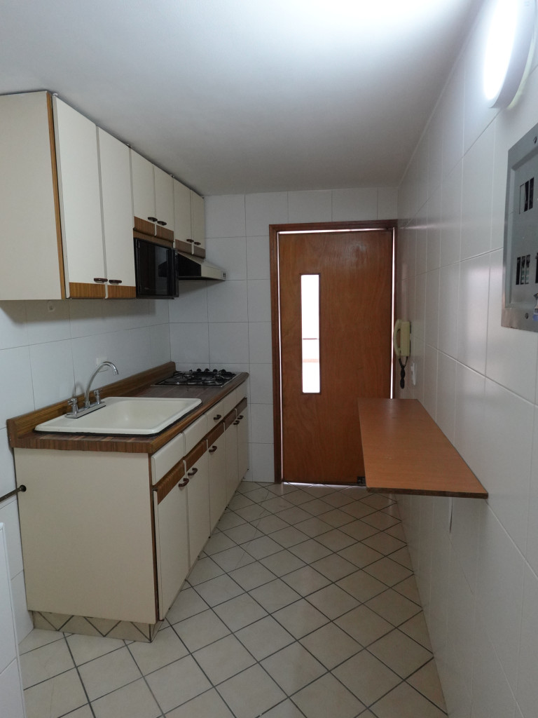 Apartamento En Arriendo - Estoril, Bogotá