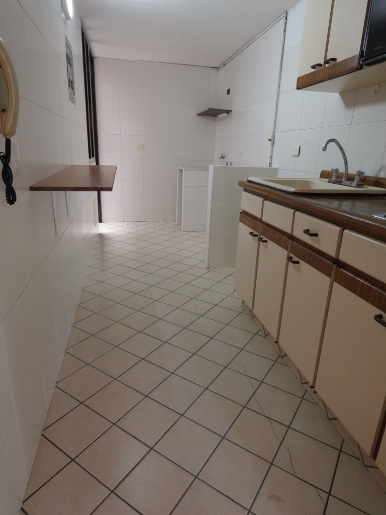 Apartamento En Arriendo - Estoril, Bogotá