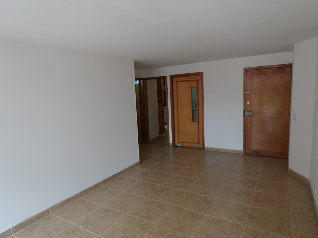 Apartamento En Arriendo - Estoril, Bogotá