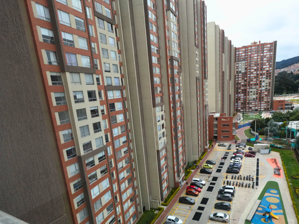 Apartaestudio En Arriendo - La Granja Norte-Usaquén, Bogotá