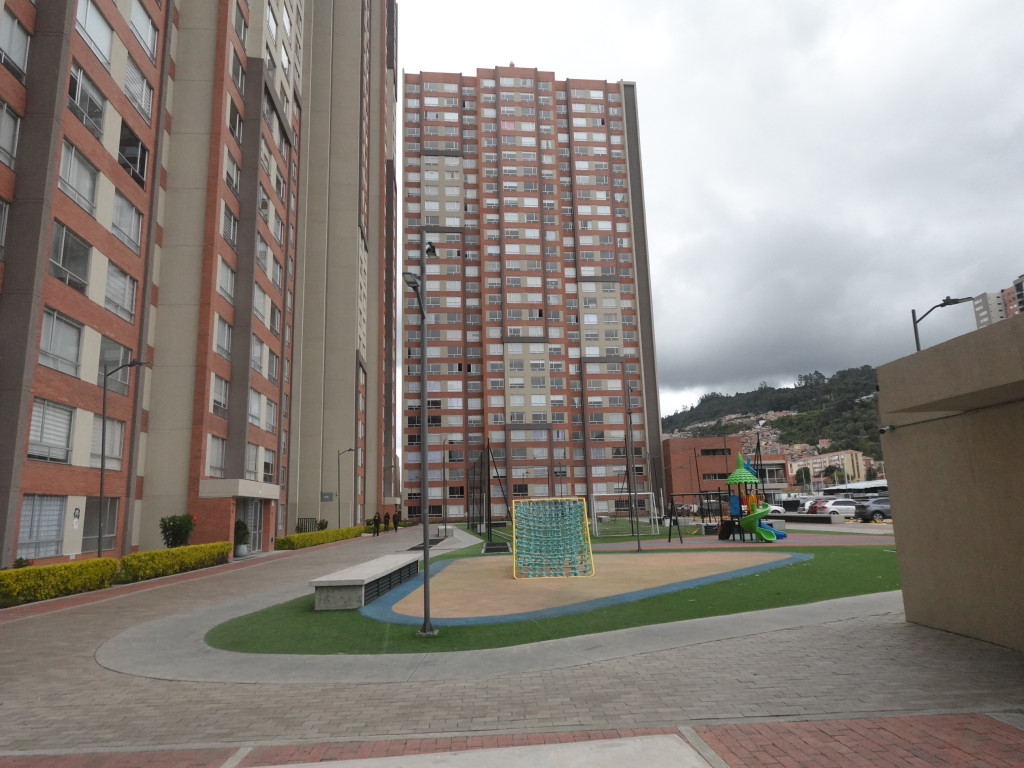 Apartaestudio En Arriendo - La Granja Norte-Usaquén, Bogotá