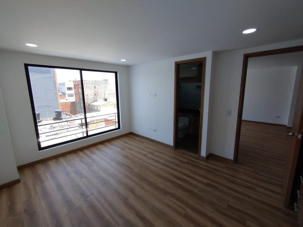 Apartamento En Arriendo - Simón Bolívar, Bogotá