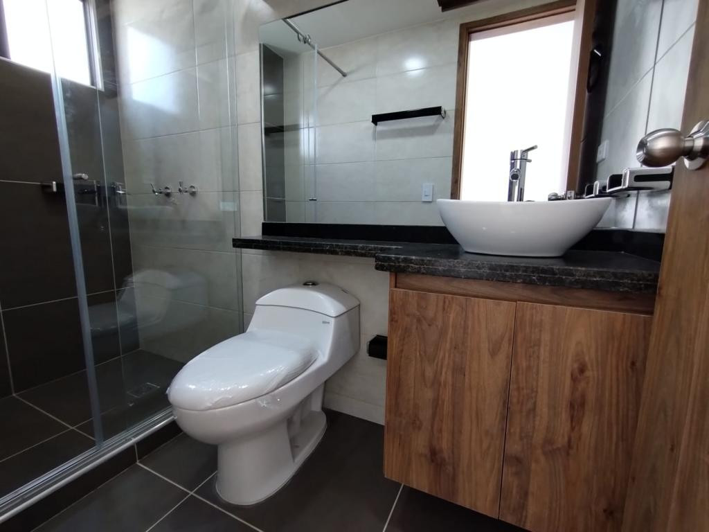 Apartamento En Arriendo - Simón Bolívar, Bogotá