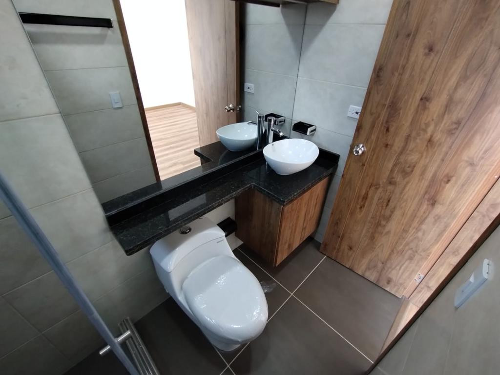 Apartamento En Arriendo - Simón Bolívar, Bogotá